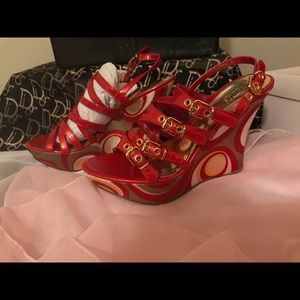 Carlos Santana Stunning Sandals! 😍😍😍😍